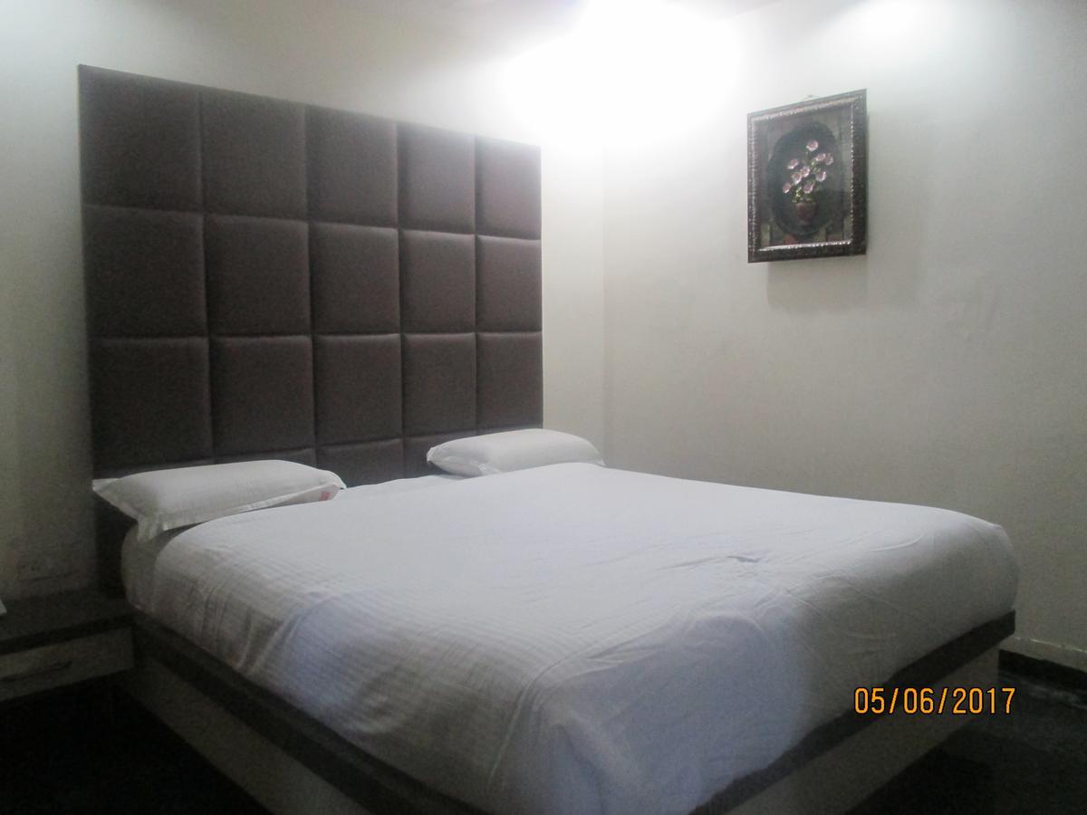 A.R Grand Hotel Visakhapatnam Exterior photo